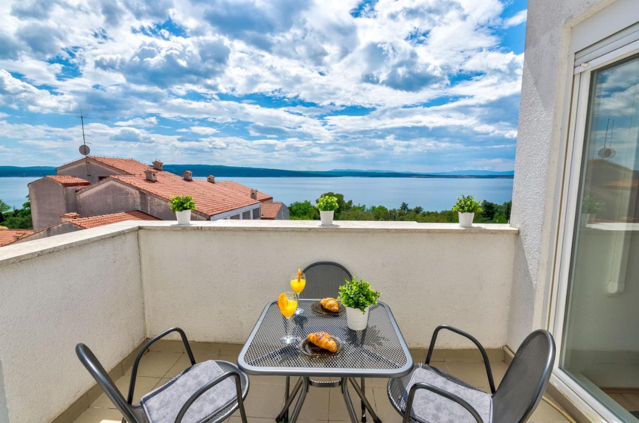 Apartment Tia Crikvenica Eksteriør bilde